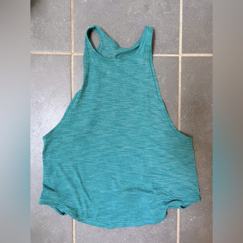 GUC lululemon muscle tank. Size 6